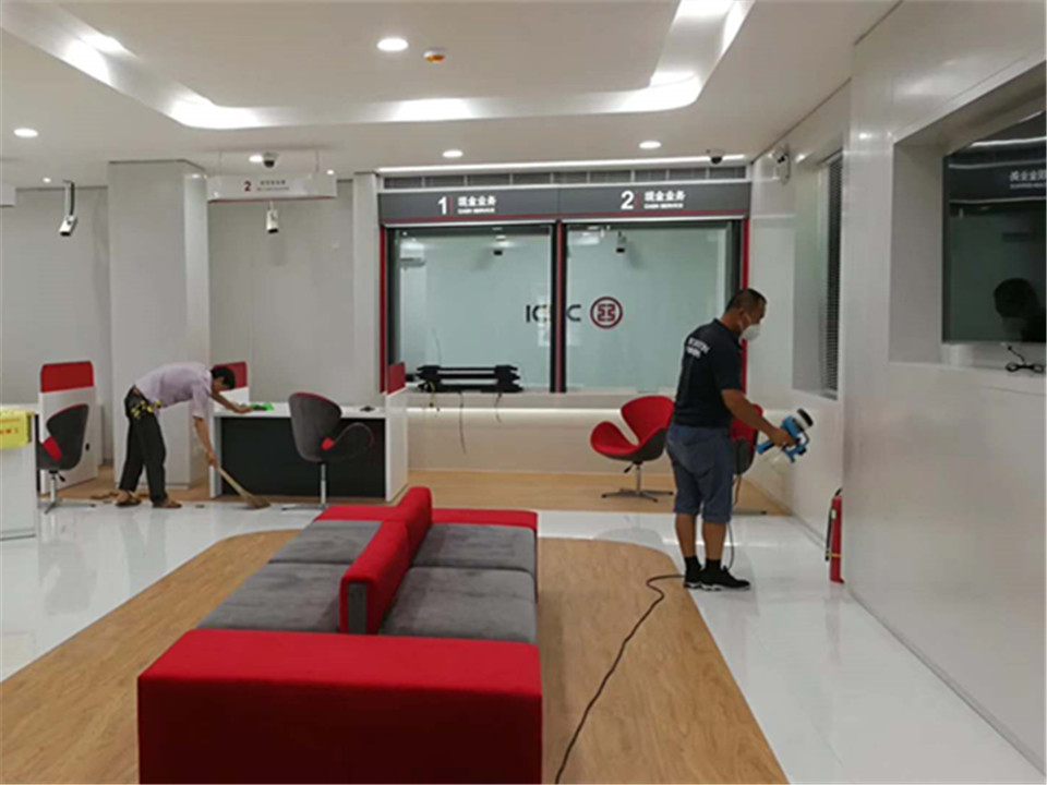 大廳展臺(tái)噴槍全方位施工治理 大廳展臺(tái)噴槍全方位施工治理