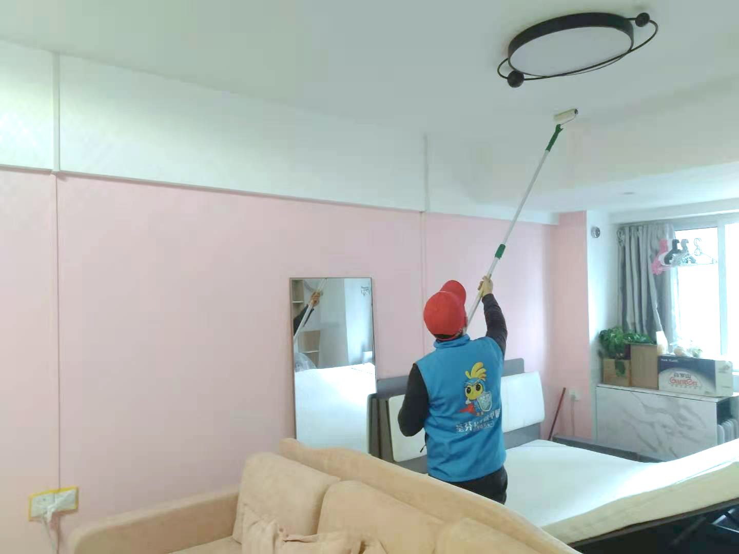 客廳頂面滾筒施工治理 客廳頂面滾筒施工治理