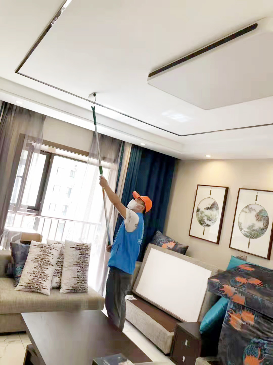 客廳頂面滾筒全方位施工治理 客廳頂面滾筒全方位施工治理