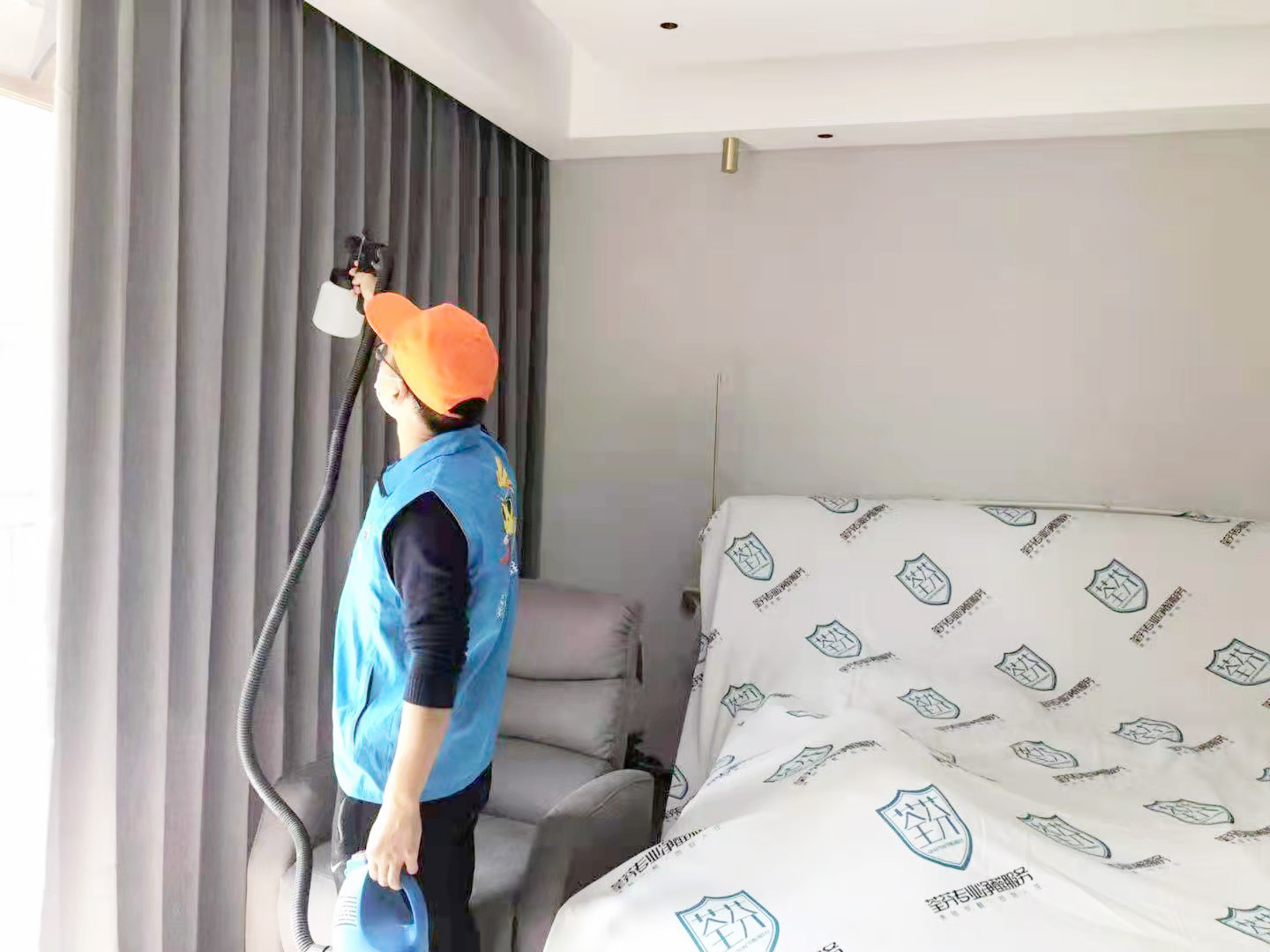 臥室窗簾噴槍施工治理甲醛 臥室窗簾噴槍施工治理甲醛