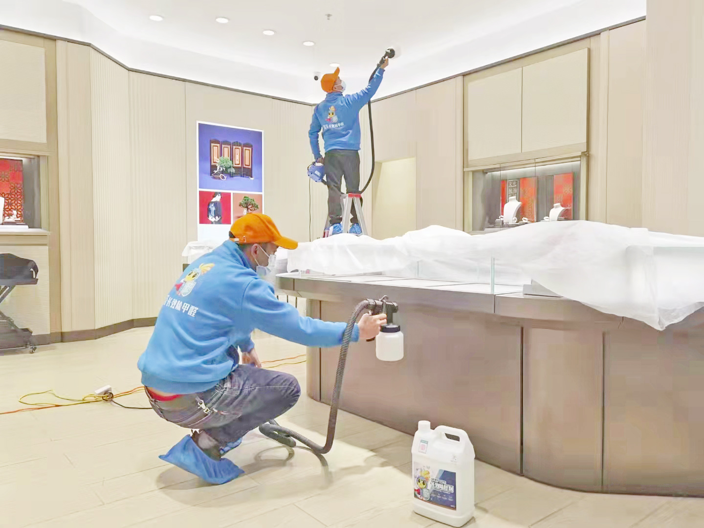 店面頂面柜子噴槍施工治理 店面頂面柜子噴槍施工治理