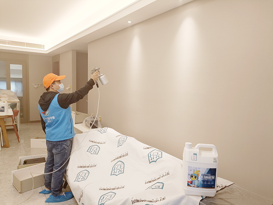 客廳墻面壁紙噴槍施工治理 客廳墻面壁紙噴槍施工治理