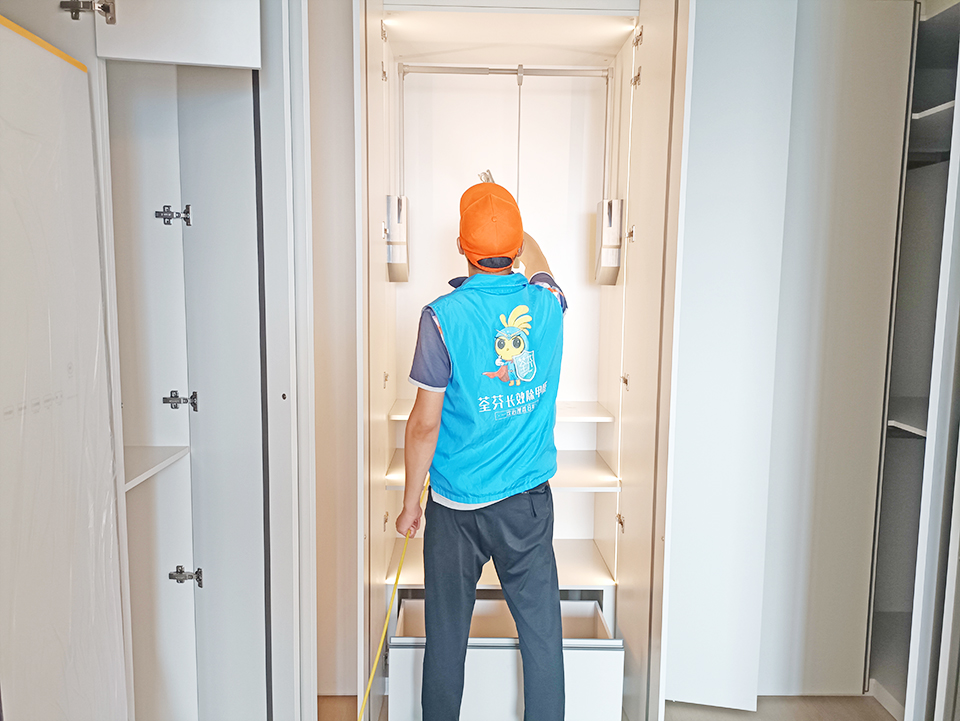 臥室衣柜全方位噴涂治理甲醛 臥室衣柜全方位噴涂治理甲醛