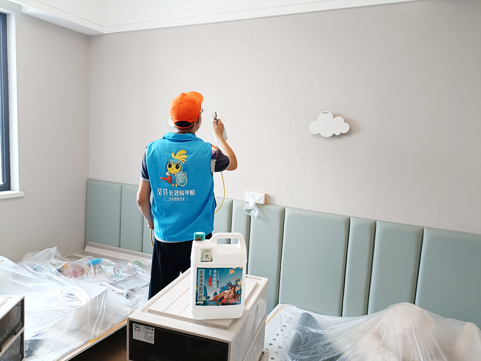 臥室墻面噴槍施工治理甲醛 臥室墻面噴槍施工治理甲醛