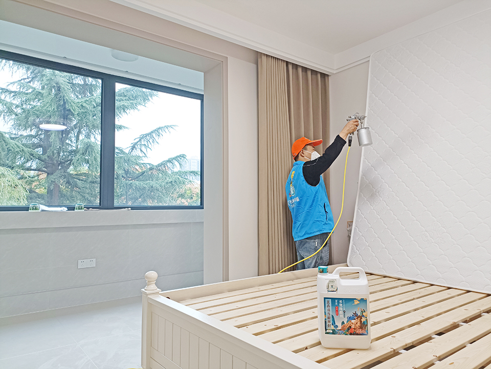 臥室床墊噴槍施工治理甲醛 臥室床墊噴槍施工治理甲醛