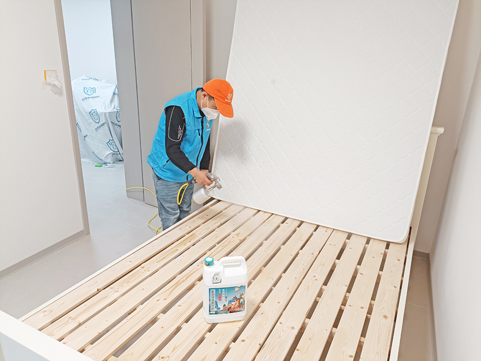 臥室床架噴涂施工治理 臥室床架噴涂施工治理